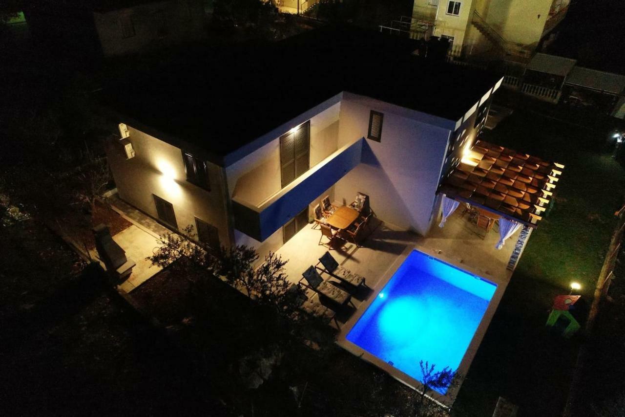 The Globetrotter'S Residence Kaštel Novi Esterno foto